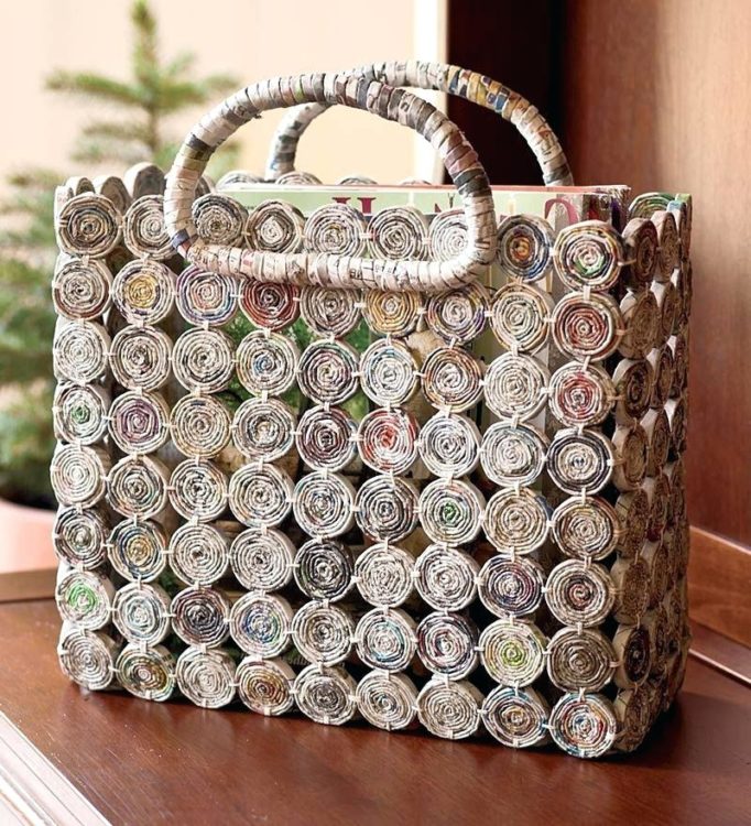 Kreasi Kerajinan Tangan dari Koran