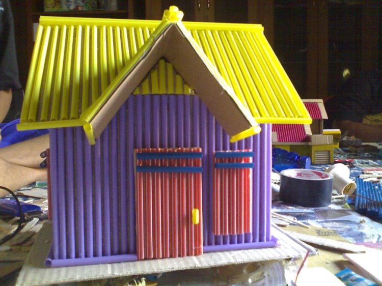 Rumah-rumahan dari Kardus