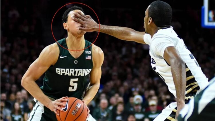 pelanggaran dalam bola basket